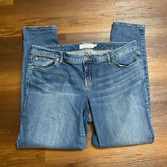 Torrid BOYFRIEND JEAN - VINTAGE STRETCH MEDIUM WASH - Picture 6 of 10